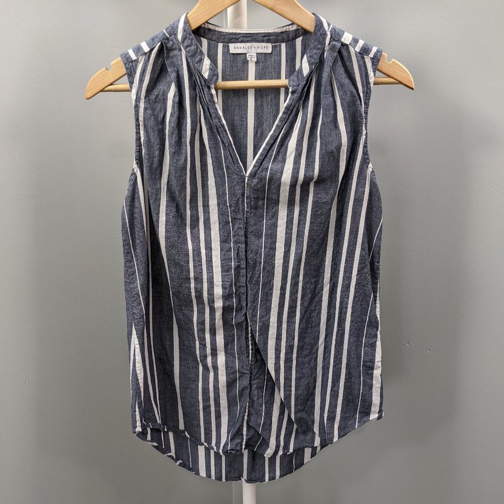 Annalee+Hope Women's Blue Striped Sleeveless Top,S